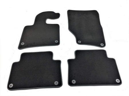 Covorase auto mocheta Audi Q7 fabricatie 2006 - 2014 (NEGRU)