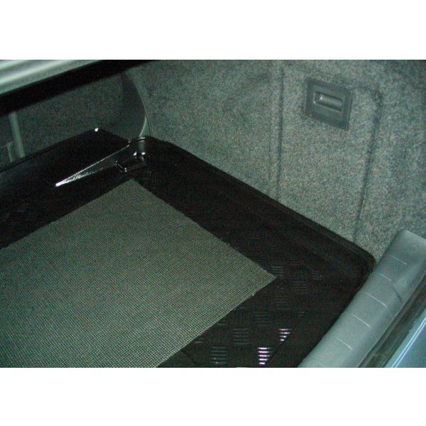 Tavita portbagaj Opel Vectra C caroserie sedan fabricatie 2002 - prezent 2