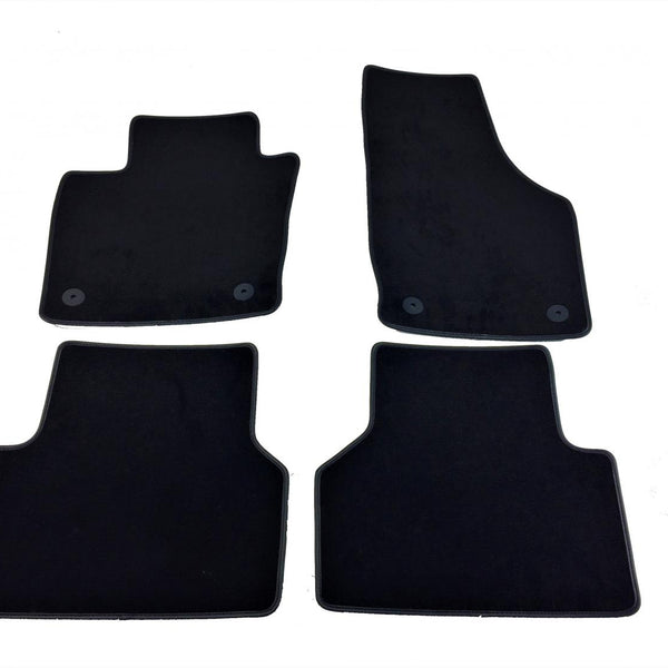 Covorase auto mocheta Audi Q3 fabricatie 2011 - prezent (NEGRU)