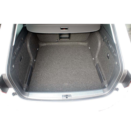Tavita portbagaj Skoda Superb III caroserie combi fabricatie 05.2015 - prezent (portbagaj inferior)